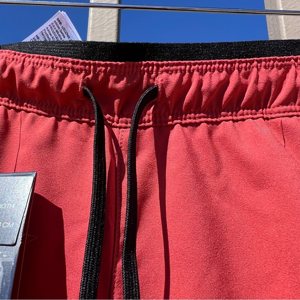 ⬇️💲Reebok NWT Men’s Training Shorts Size L Color Rust Speedwick - Picture 3 of 10